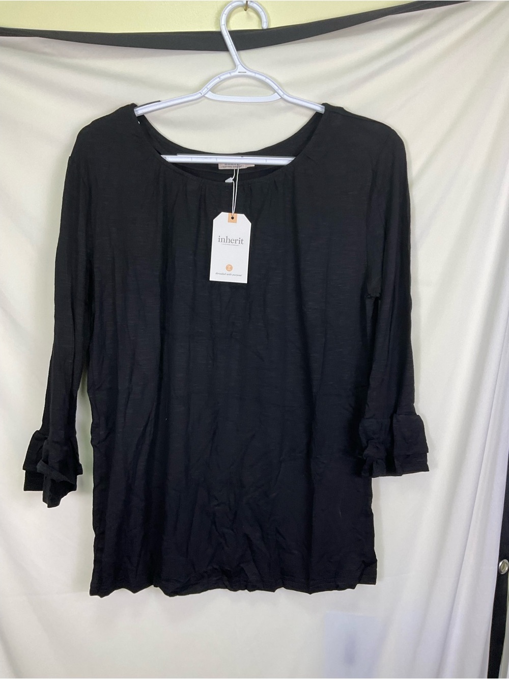 Inherit Essential Ruffled 3/4 Sleeve Top - Black